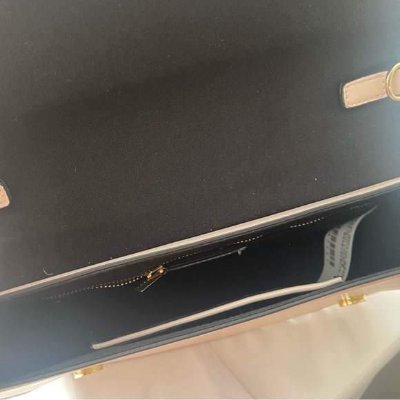 Forever 21 Pastel Pink Faux Leather Shoulder Envelope Clutch Handbag - Picture 6 of 8